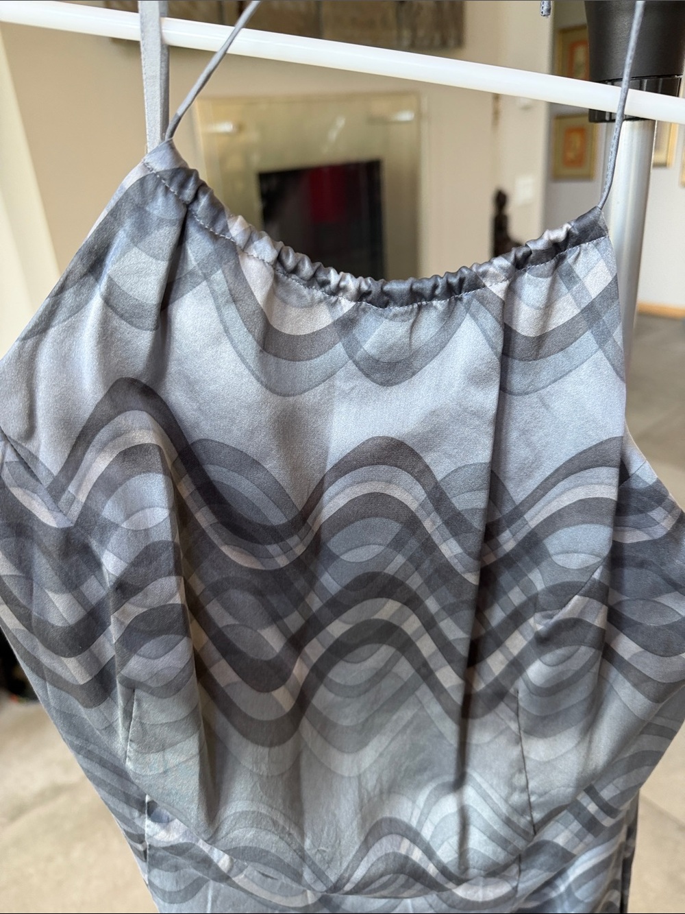 The Limited 100% silk Gray Wave-Print Silk Slip Dress neck halter size 8 - Picture 2 of 8